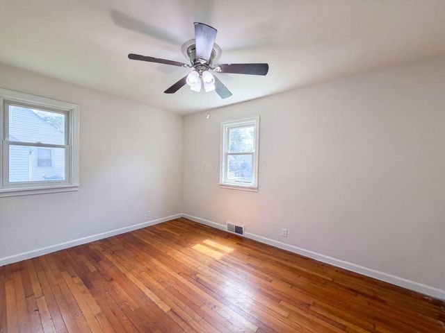206 Bachmann Avenue, Newark, OH 43055