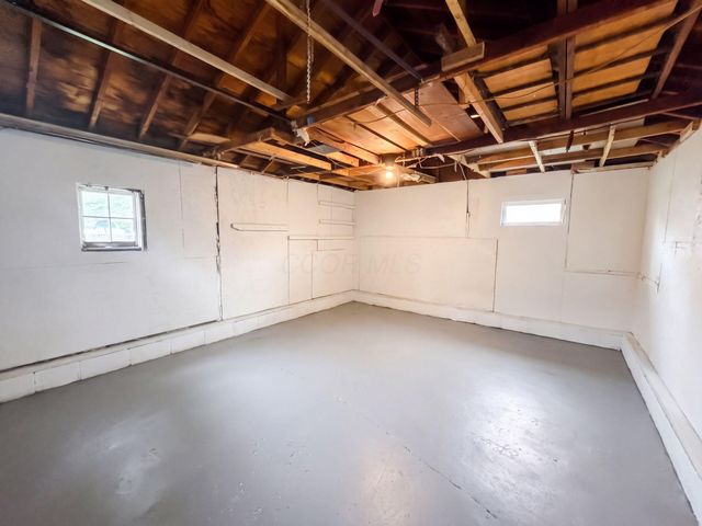 206 Bachmann Avenue, Newark, OH 43055