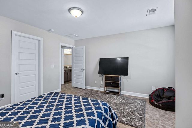 74 Winslow Circle, Savannah, GA 31407