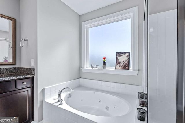 74 Winslow Circle, Savannah, GA 31407