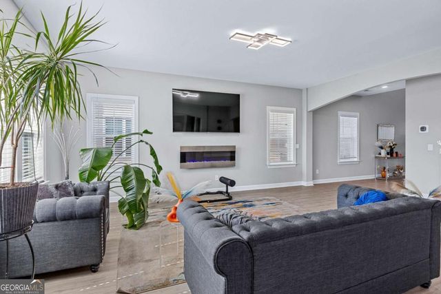 74 Winslow Circle, Savannah, GA 31407