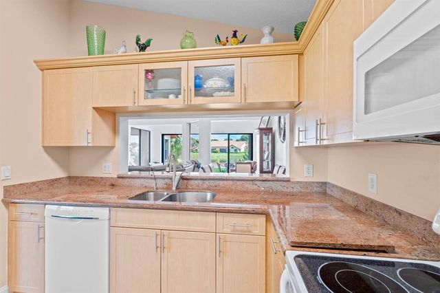 8486 Heather Place, Boynton Beach, FL 33472