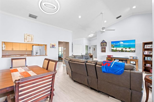 8486 Heather Place, Boynton Beach, FL 33472