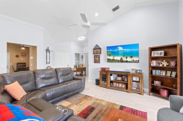 8486 Heather Place, Boynton Beach, FL 33472