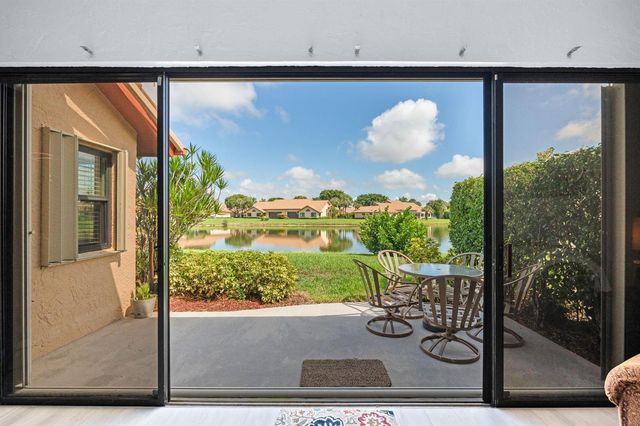 8486 Heather Place, Boynton Beach, FL 33472