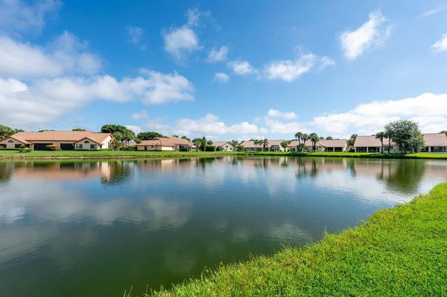 8486 Heather Place, Boynton Beach, FL 33472