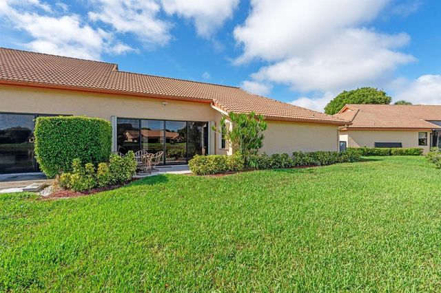 8486 Heather Place, Boynton Beach, FL 33472