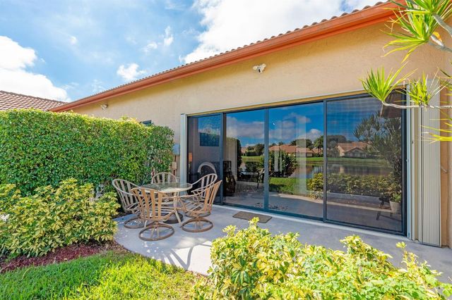 8486 Heather Place, Boynton Beach, FL 33472