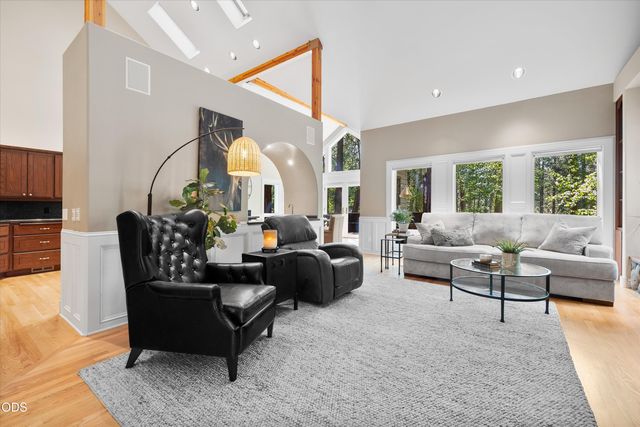 60726 Golf Village Loop, Bend, OR 97702