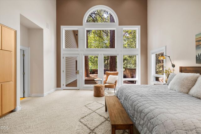 60726 Golf Village Loop, Bend, OR 97702