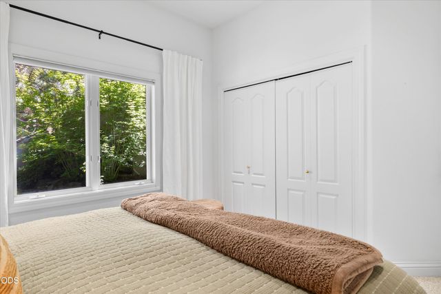 60726 Golf Village Loop, Bend, OR 97702
