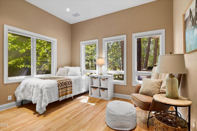 60726 Golf Village Loop, Bend, OR 97702