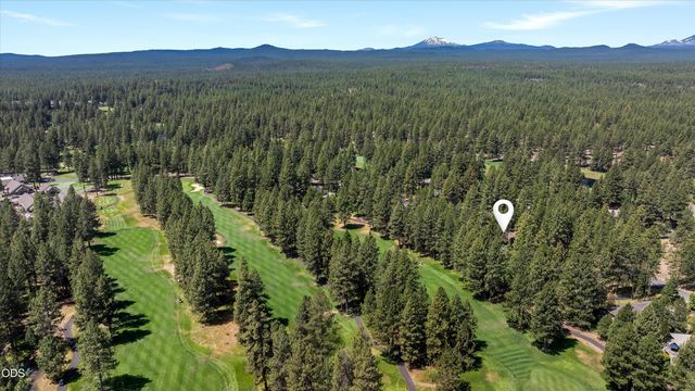 60726 Golf Village Loop, Bend, OR 97702