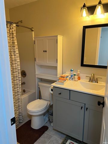 324 Wabash Circle, Chandler, IN 47610