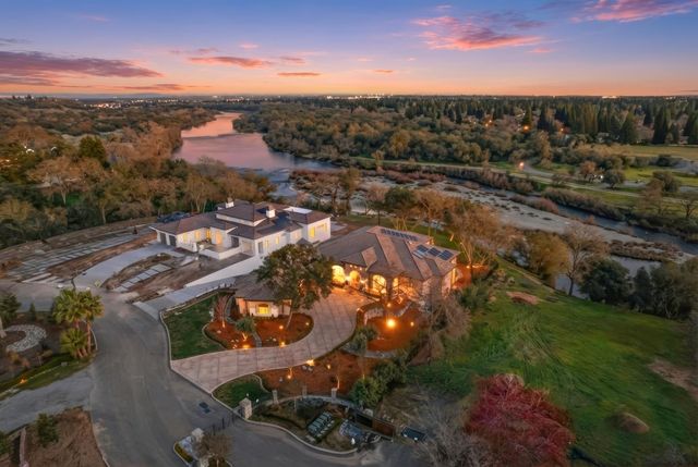 3909 Edgevale Ct, Fair Oaks, CA 95628