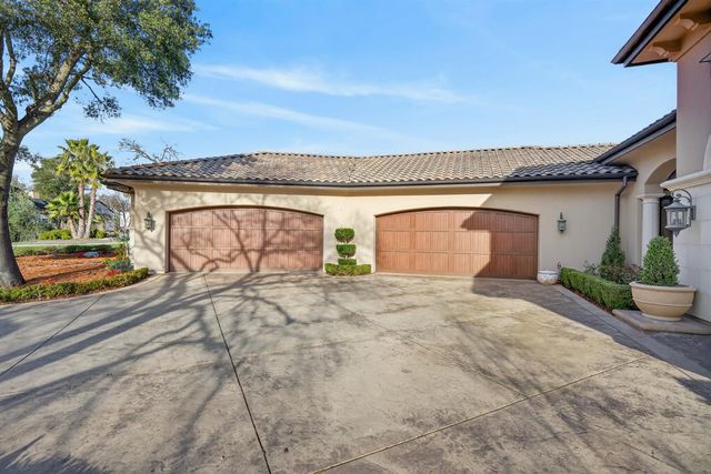 3909 Edgevale Ct, Fair Oaks, CA 95628