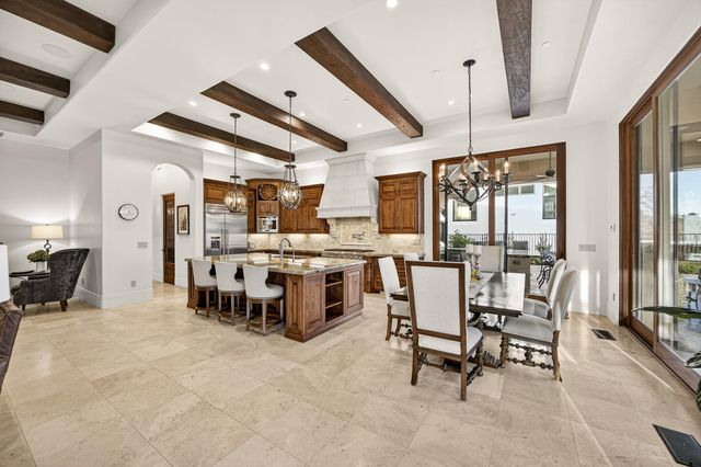 3909 Edgevale Ct, Fair Oaks, CA 95628