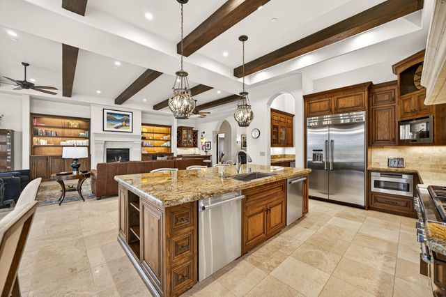 3909 Edgevale Ct, Fair Oaks, CA 95628