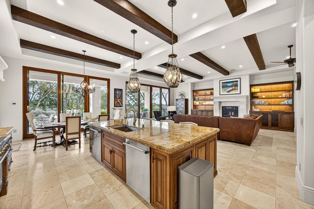 3909 Edgevale Ct, Fair Oaks, CA 95628