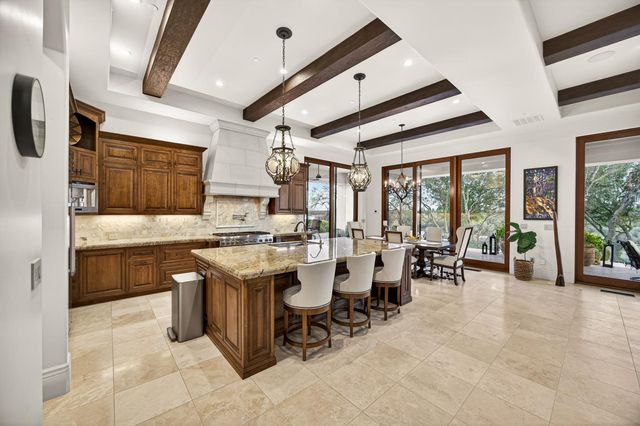 3909 Edgevale Ct, Fair Oaks, CA 95628