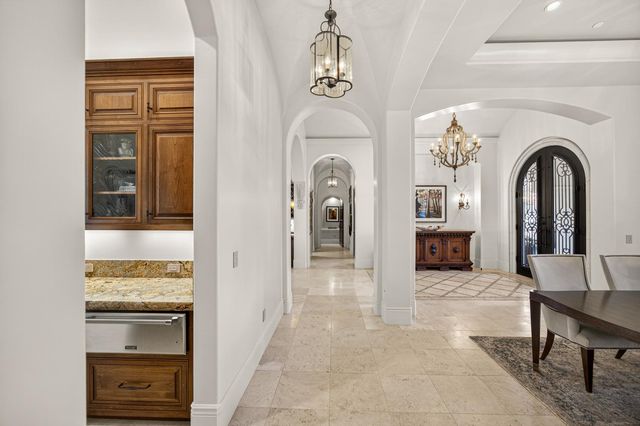 3909 Edgevale Ct, Fair Oaks, CA 95628