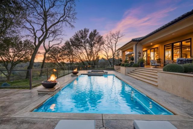 3909 Edgevale Ct, Fair Oaks, CA 95628