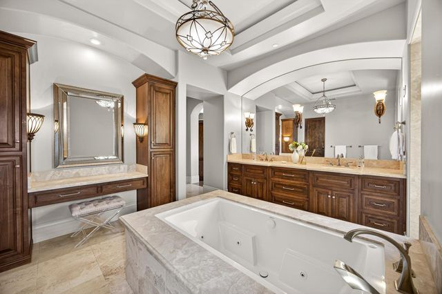 3909 Edgevale Ct, Fair Oaks, CA 95628