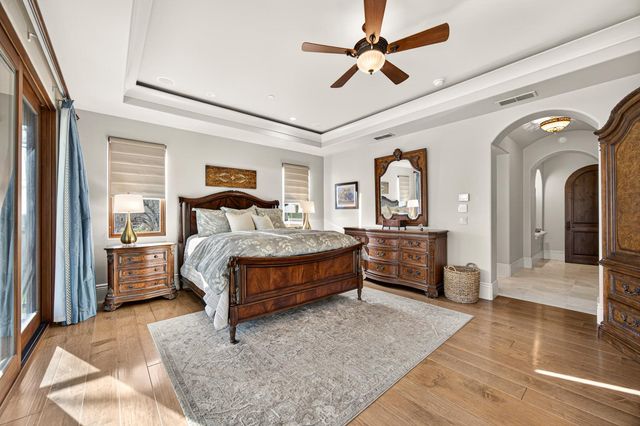 3909 Edgevale Ct, Fair Oaks, CA 95628