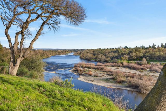 3909 Edgevale Ct, Fair Oaks, CA 95628