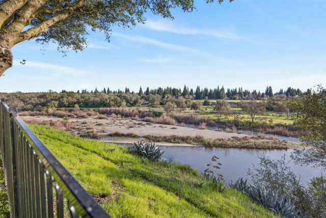 3909 Edgevale Ct, Fair Oaks, CA 95628