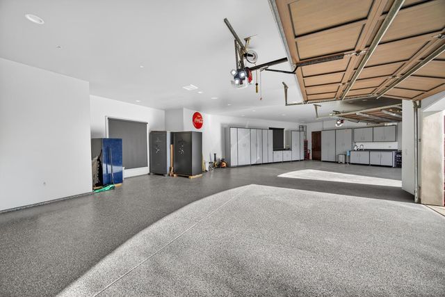 3909 Edgevale Ct, Fair Oaks, CA 95628