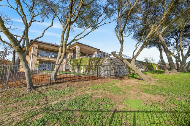 3909 Edgevale Ct, Fair Oaks, CA 95628