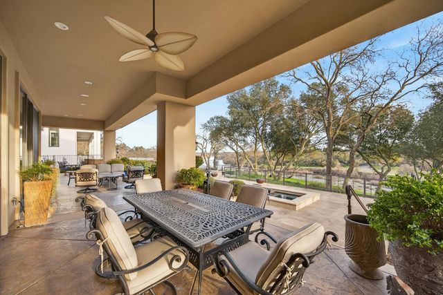 3909 Edgevale Ct, Fair Oaks, CA 95628