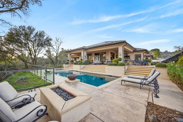 3909 Edgevale Ct, Fair Oaks, CA 95628