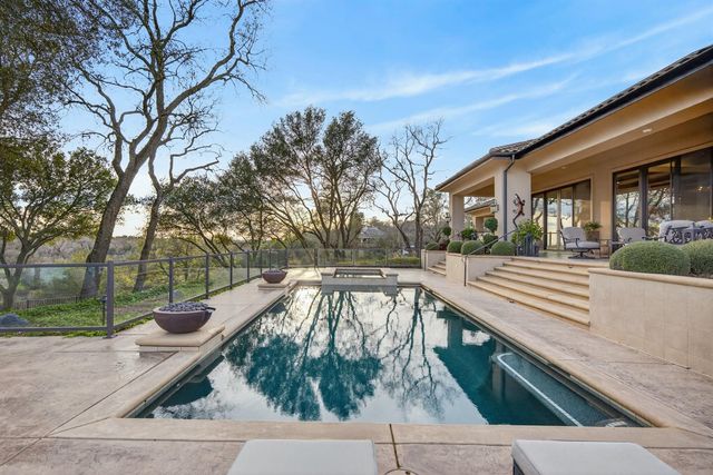 3909 Edgevale Ct, Fair Oaks, CA 95628