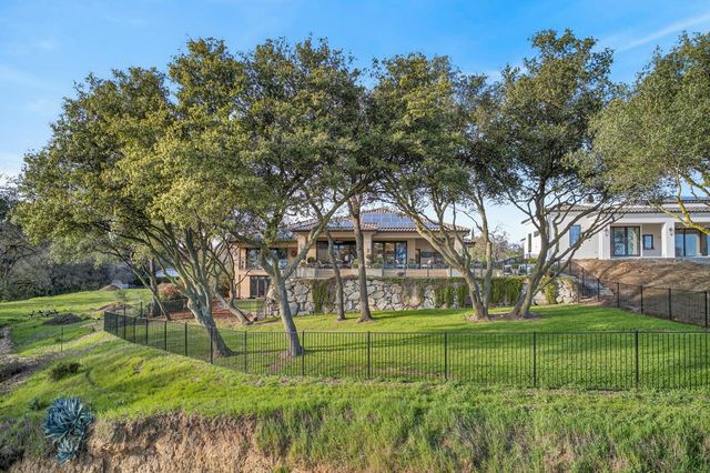 3909 Edgevale Ct, Fair Oaks, CA 95628