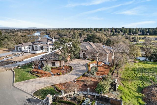 3909 Edgevale Ct, Fair Oaks, CA 95628