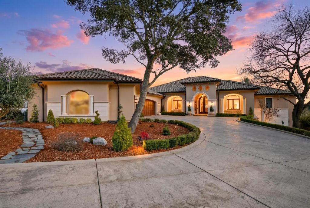 3909 Edgevale Ct, Fair Oaks, CA 95628