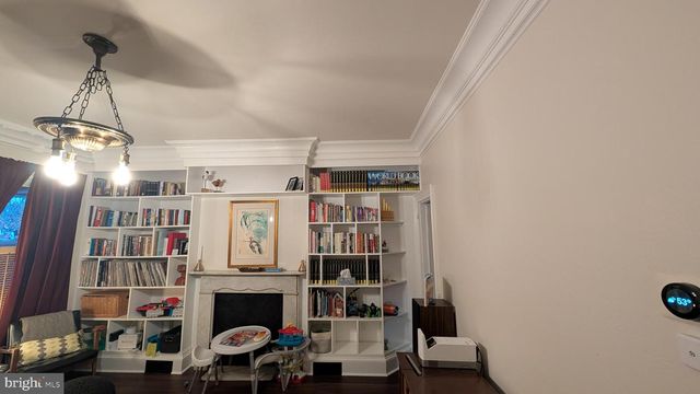 407 N 2ND ST, Camden, NJ 08102