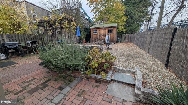 407 N 2ND ST, Camden, NJ 08102