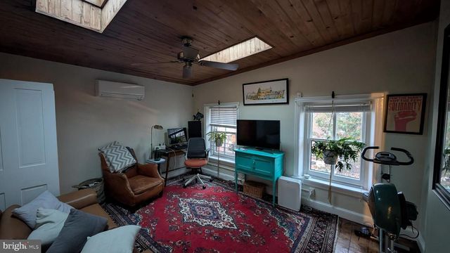 407 N 2ND ST, Camden, NJ 08102