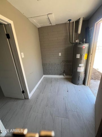6328 W MARYLAND Avenue, Glendale, AZ 85301