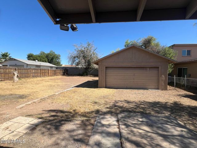 6328 W MARYLAND Avenue, Glendale, AZ 85301
