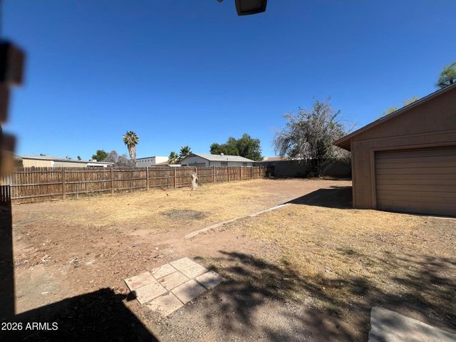 6328 W MARYLAND Avenue, Glendale, AZ 85301