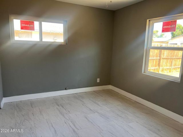 6328 W MARYLAND Avenue, Glendale, AZ 85301