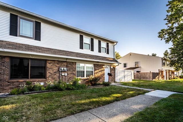 4839 Oakwood Trail, Indianapolis, IN 46268