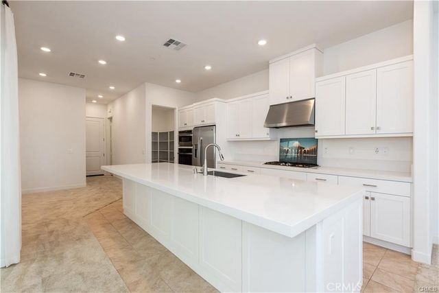 113 Zawn, Irvine, CA 92618