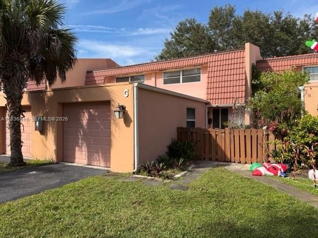 8605 NW 35th Ct G, Coral Springs, FL 33065