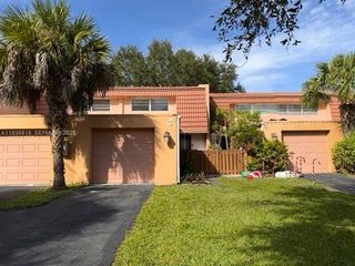 8605 NW 35th Ct G, Coral Springs, FL 33065