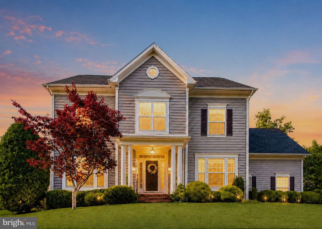 Image 1 of property listing at 1407 TRITON CT, Edgewater, MD 21037